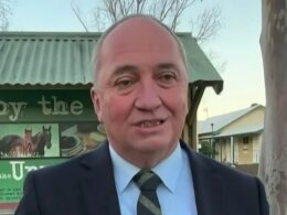 Barnaby Joyce is forced to apologise for using a very awkward metaphor after Donald Trump assassination attempt