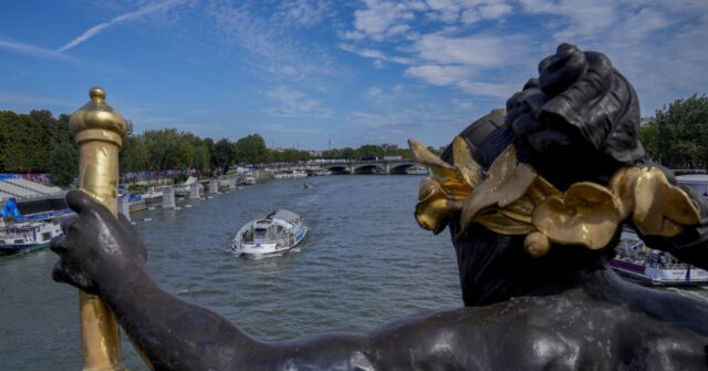 Triathlon cancels Olympic swim training for the second day over poor water quality in the Seine