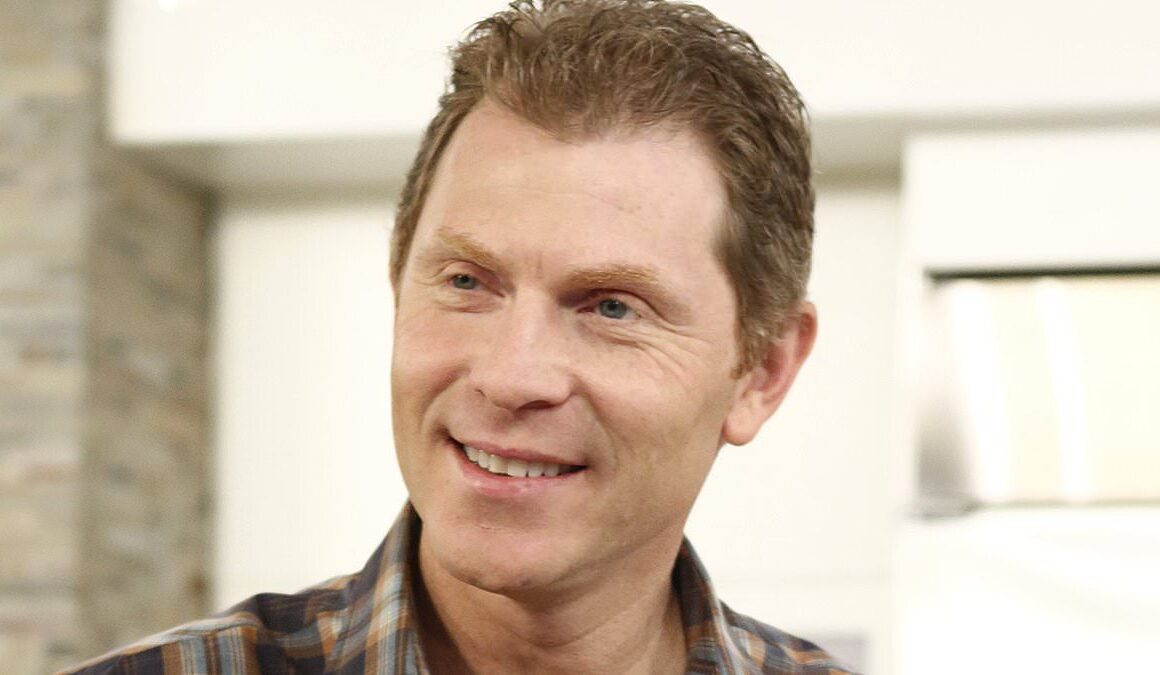 Star chef Bobby Flay reveals his trick for getting a table in the most sought-after restaurants