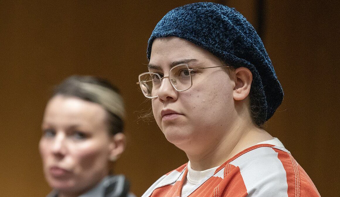 ‘Killer’ New Jersey mother, 27, appears emotionless in court after being charged with murdering daughters aged 1 and 3 in bathtub