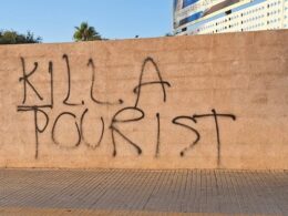 Anti-holidaymaker protests escalate in sinister turn as ‘kill a tourist’ graffiti appears on wall in Majorca