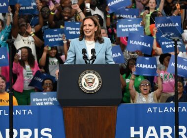 Over 100 Venture Capitalists Promise To Back Kamala Harris—Including These Billionaires