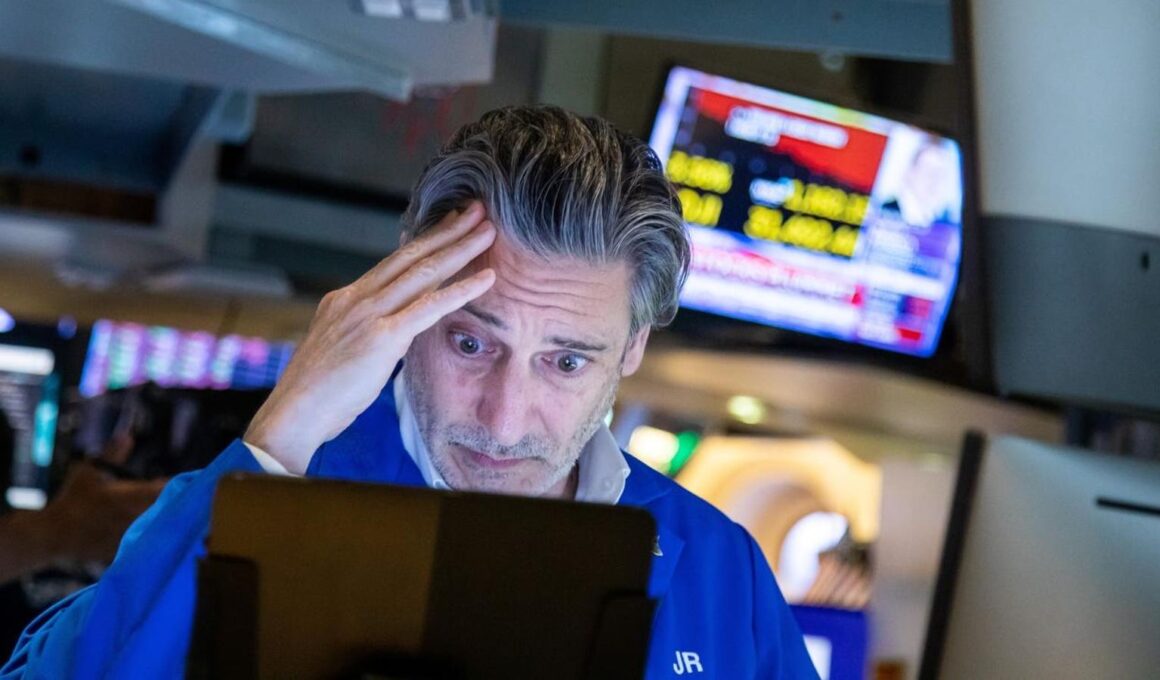 S&P 500 Slides 2%: Worst Day Since 2022 As Magnificent 7 Sheds Almost $800 Billion