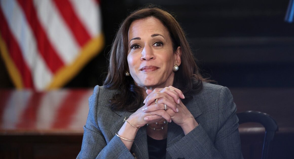 How Kamala Harris is going about finding a VP pick in just 2 weeks