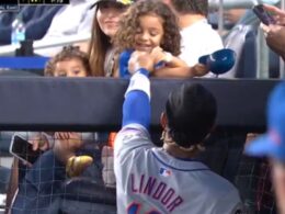 ‘Daddy’s got to work’: Lindor cherishes dugout moment with daughters’Daddy’s got to work’: Lindor cherishes dugout moment with daughters