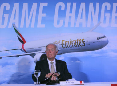 Emirates Boss Uses Farnborough Airshow to Back Boeing Workers