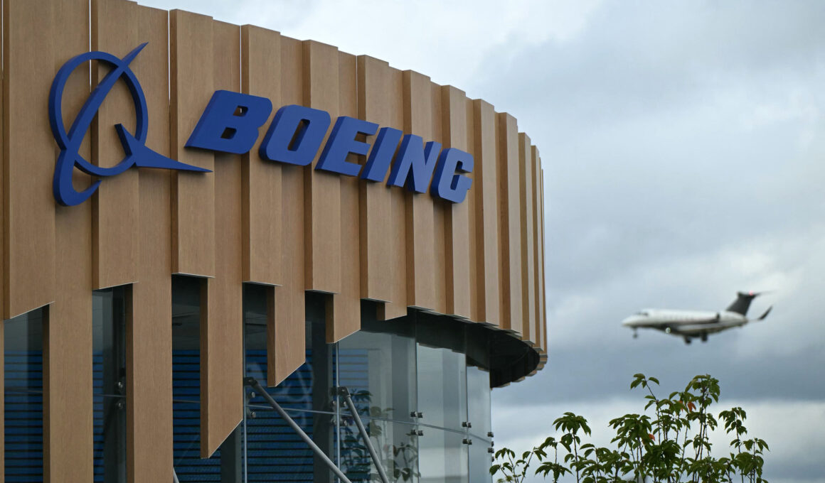 Boeing Can Veto Safety Monitor Pick Under New Sweetheart Deal