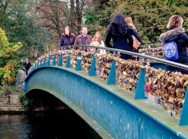 Health and safety mad council to melt down thousands of ‘love locks’ placed on famous bridge over fears walkers could ‘cut themselves’ on padlocks