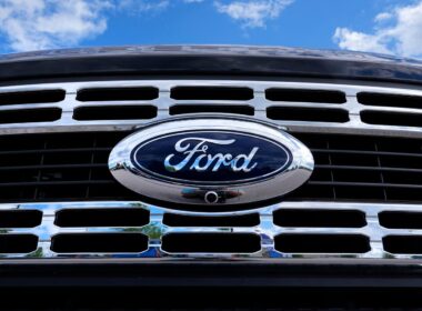 Ford Shares Fall 14% After Earnings Miss Projections