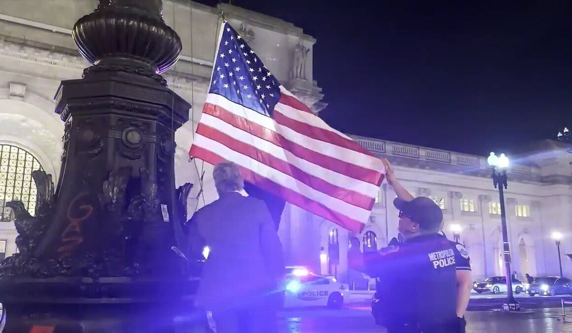 Lawmakers channel UNC ‘frat bros’ by replacing American flags torn down by pro-Palestine rioters near the Capitol after anti-Netanyahu demonstrations