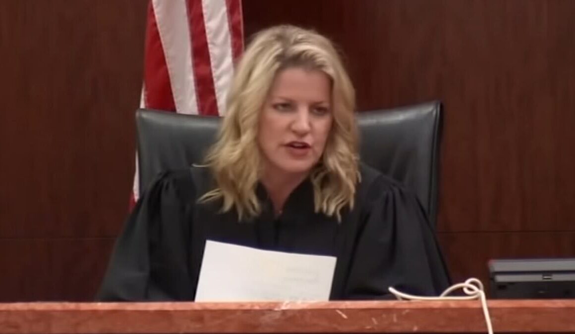 Huge scandal rocks Texas court as female judge stopped for DWI is accused of inappropriate behavior by female staffer