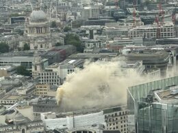 Evacuation in City of London as restaurant kitchen beneath offices catch fire, causing four engines and 25 firefighters to rush to the scene to battle blaze