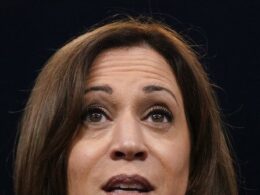 Kamala Harris Mocks ‘Extremists’ Who Want to Allow Teachers to Be Armed for Classroom Defense