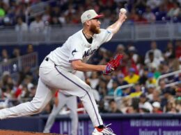 D-backs deal for Marlins lefty Puk to fortify bullpen (source)D-backs deal for Marlins lefty Puk to fortify bullpen (source)