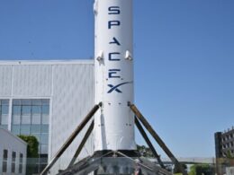 SpaceX cleared to launch Falcon 9 rocket again