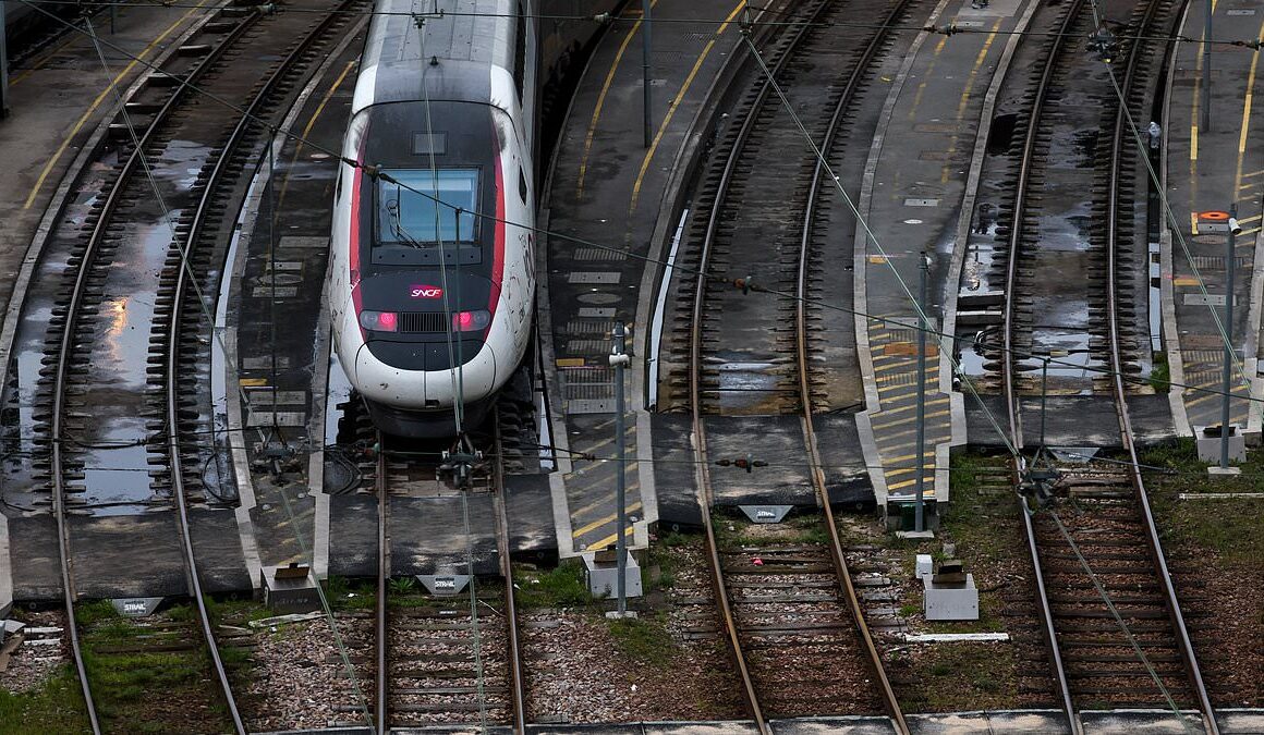 BREAKING NEWSMassive arson attack’ brings chaos to Paris rail network hours before thousands of Brits arrive for Olympic opening ceremony with ‘coordinated sabotage’ intended to ‘paralyse’ the train system