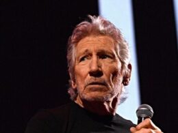 Antisemitic Pink Floyd Rocker Roger Waters Endorses Venezuelan Dictator in Sham ‘Election’