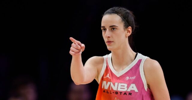 Caitlin Clark Leads 1,000 % Increase in WNBA Merchandise Sales