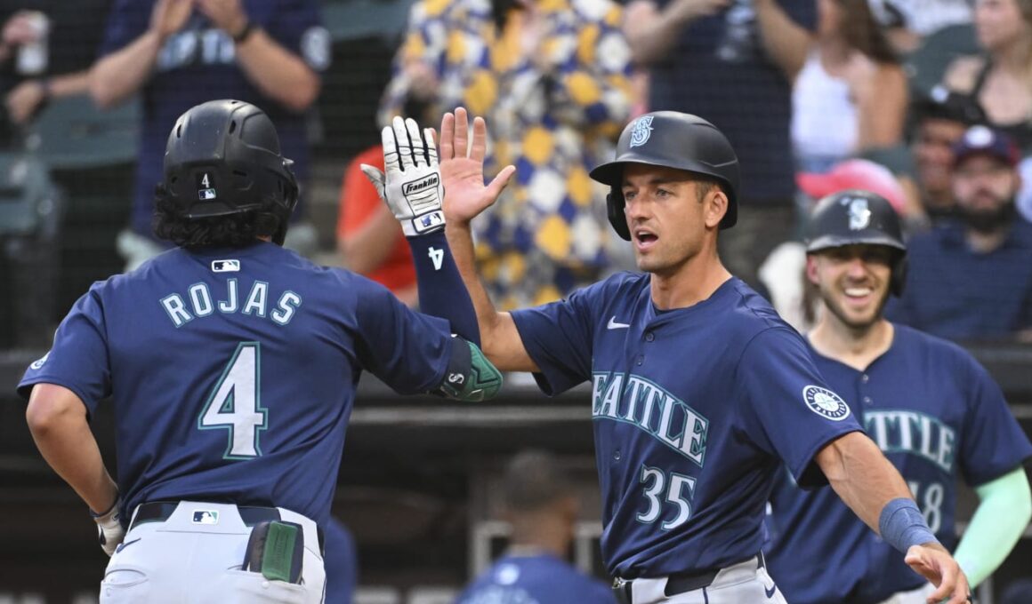 Mariners’ bats break out ahead of Randy’s anticipated arrivalMariners’ bats break out ahead of Randy’s anticipated arrival