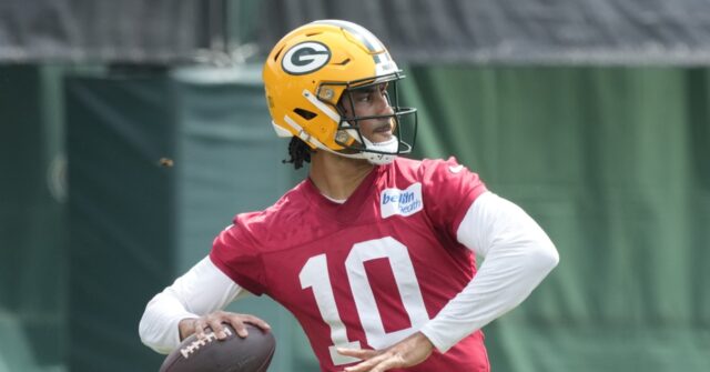 Packers QB Love agrees to terms on 4-year contract extension worth $220 million, AP source says