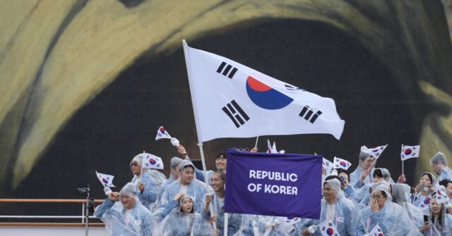 Olympic organizers apologize for introducing South Korean athletes as North Korea