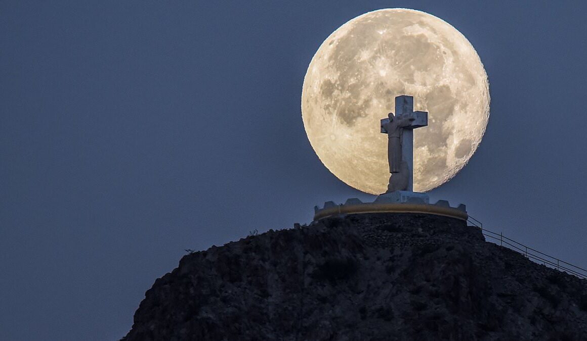 America’s most dangerous mountain, where Mexican cartels now have TOTAL control: ‘It’s like a scene out of Sicario’