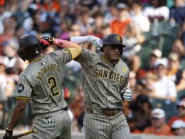 Padres’ stars align for big days in 7th straight winPadres’ stars align for big days in 7th straight win