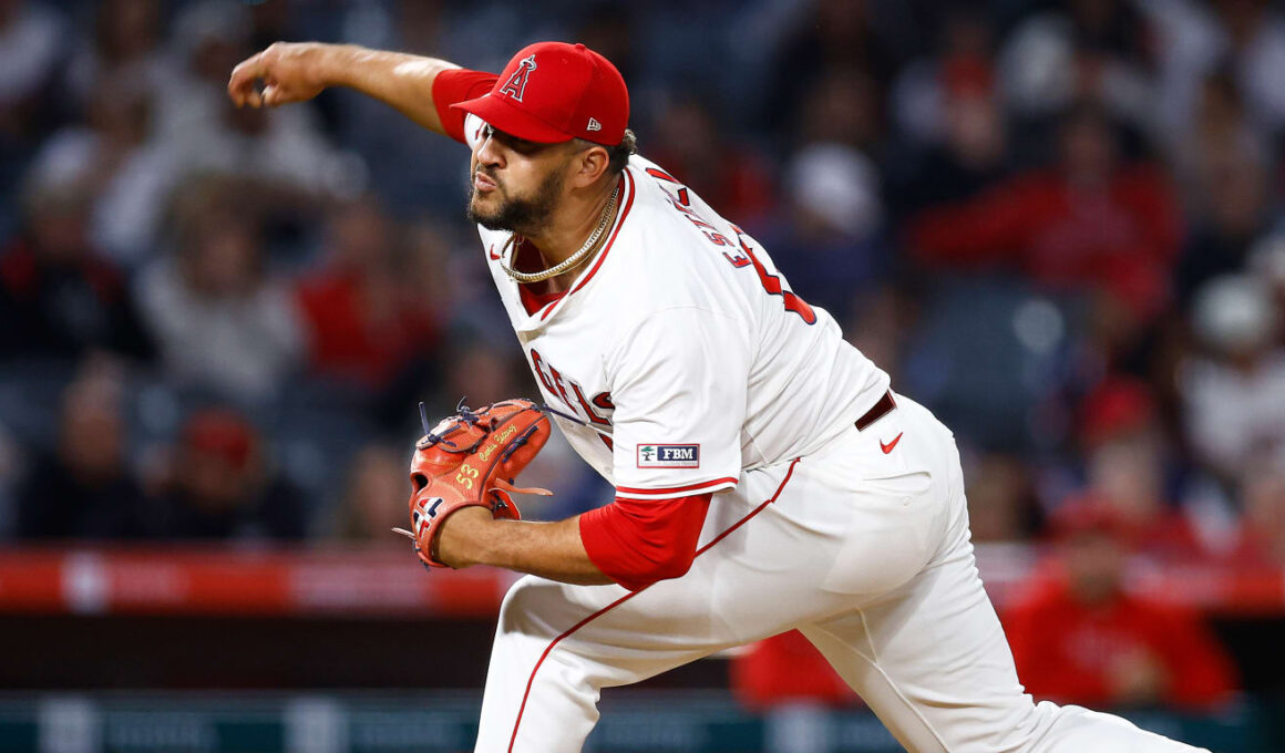 Phils acquire closer Estévez from Angels for pair of pitching prospectsPhils acquire closer Estévez from Angels for pair of pitching prospects