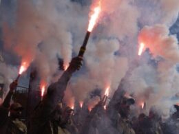 Thousands in Ukraine honor soldiers killed in blast and urge government to get prisoners freed