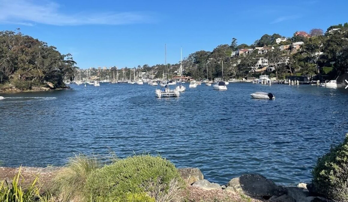 Police find two bodies on boat moored at Cammeray, Sydney Harbour