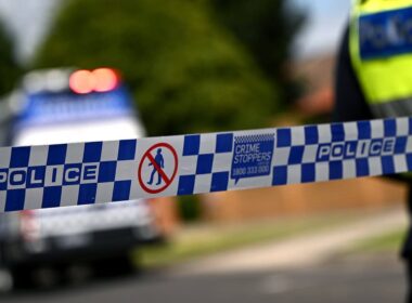 BREAKING NEWSToddler dies after falling out of a car in Dayton, Perth  