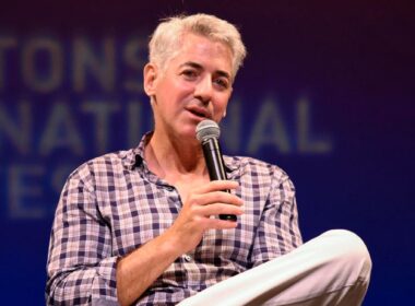 Billionaire Bill Ackman’s Pershing Square Withdraws IPO