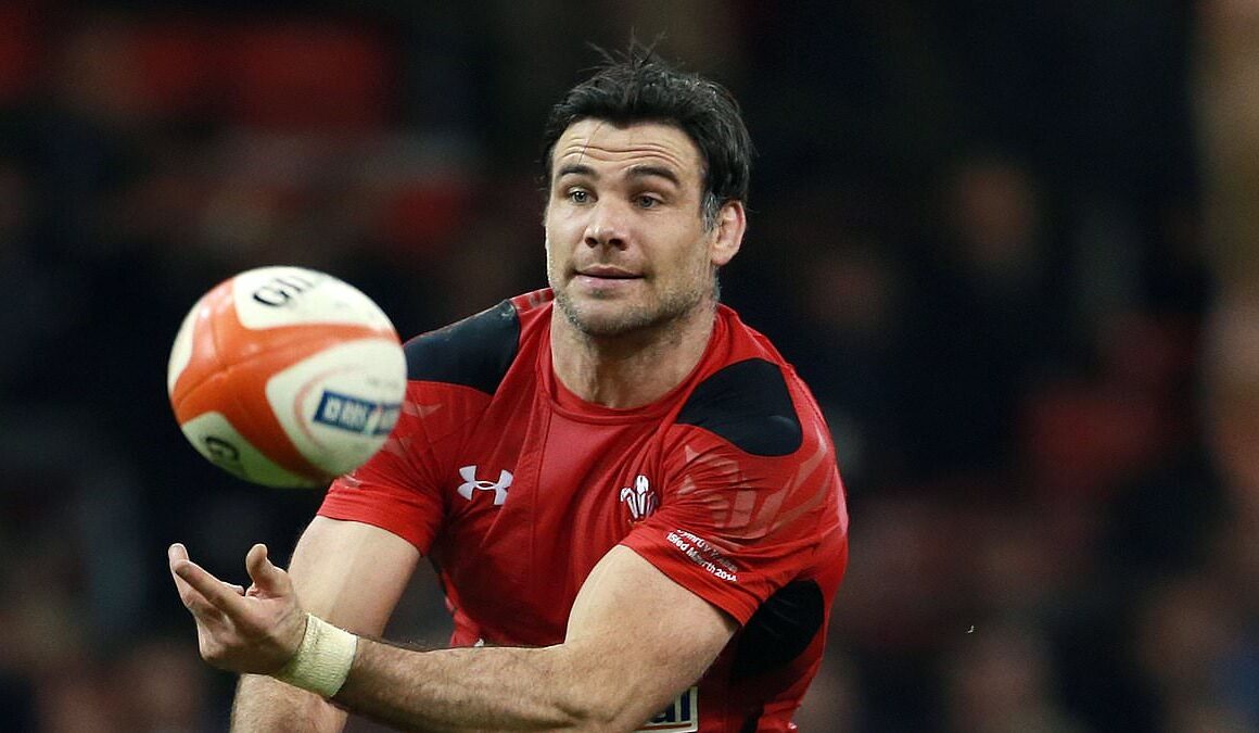 Wales and British Lions rugby star Mike Phillips is banned from the roads for being caught more than three times over the drink-drive limit after he hit fence and drove away