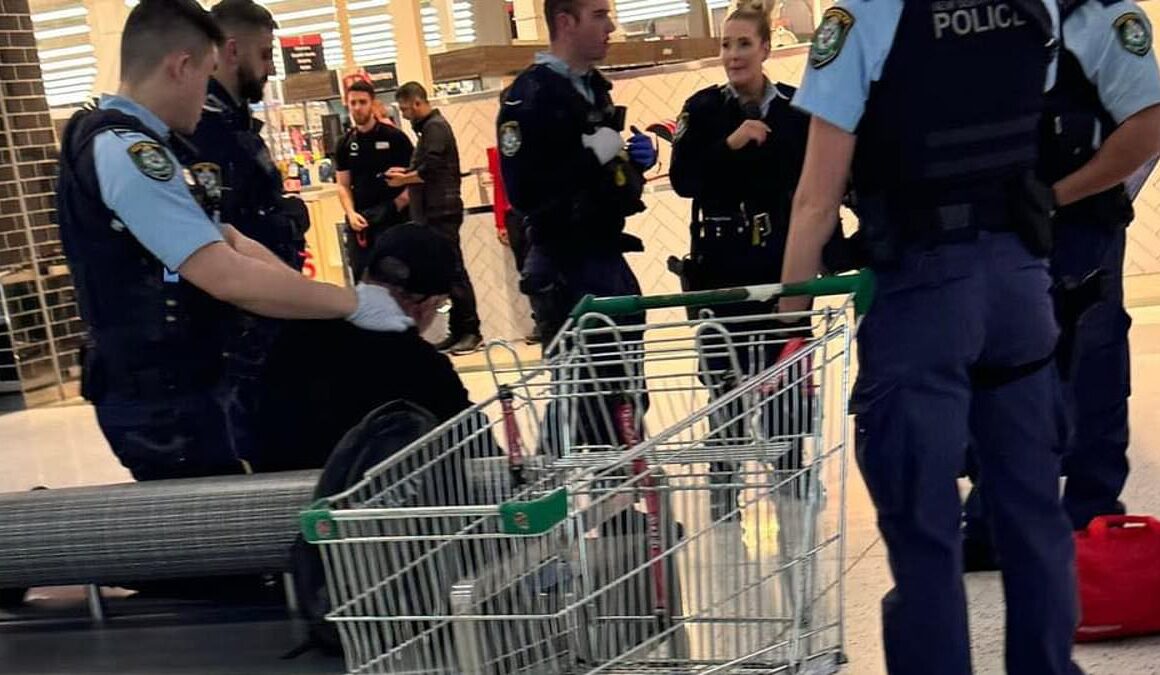 Police swoop on new stabbing horror in city shopping centre