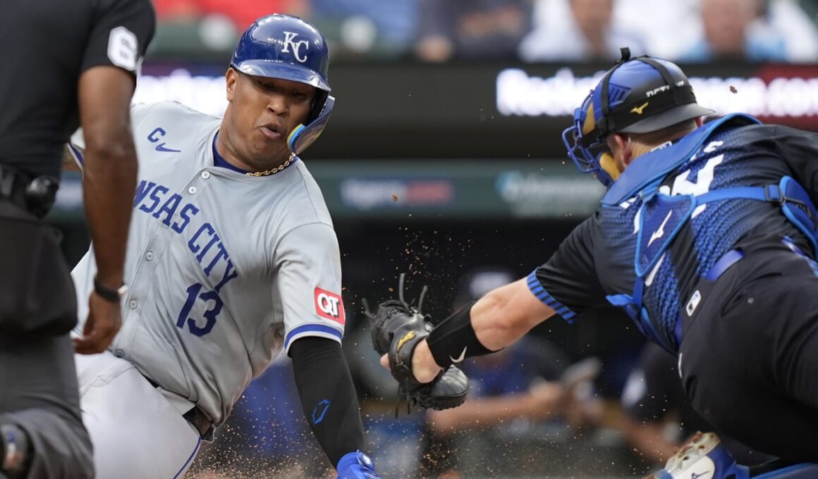 Salvy’s mad dash, 448-foot blast power KC’s 5th straight winSalvy’s mad dash, 448-foot blast power KC’s 5th straight win