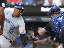 Salvy’s mad dash, 448-foot blast power KC’s 5th straight winSalvy’s mad dash, 448-foot blast power KC’s 5th straight win