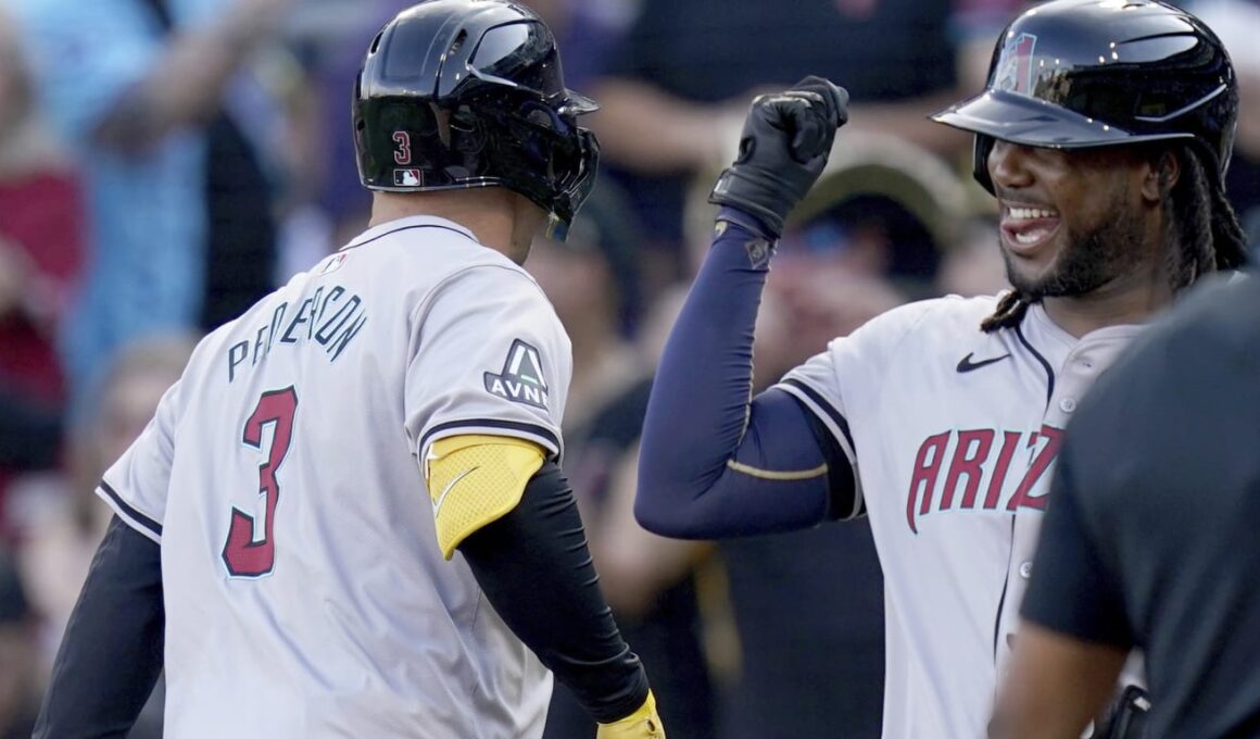 Bell stars in D-backs debut after team hits 3 straight HRs in 1stBell stars in D-backs debut after team hits 3 straight HRs in 1st