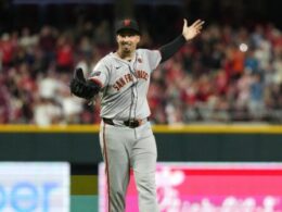 Snell throws MLB no-hitter to lift Giants over Reds