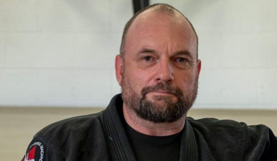 Former Australian special forces leader Paul Cale mugged in Brisbane after walking out from teaching a self defence class