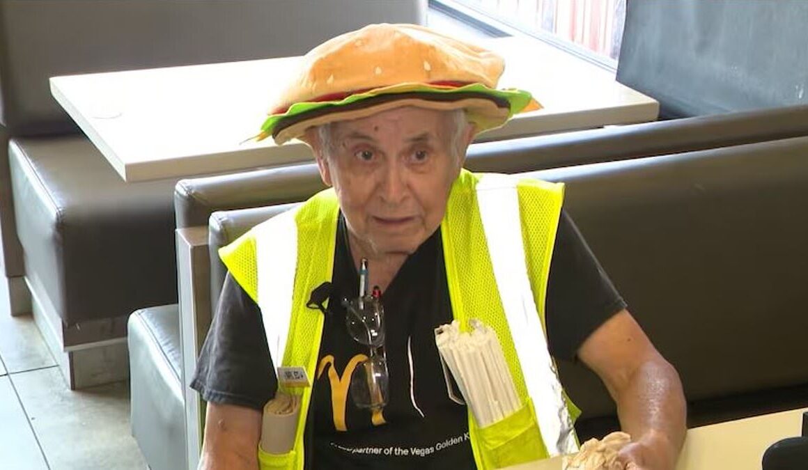 Heartbreak as Vietnam veteran, 82, with incredible work ethic says he can’t afford to retire from janitor job at Las Vegas McDonald’s
