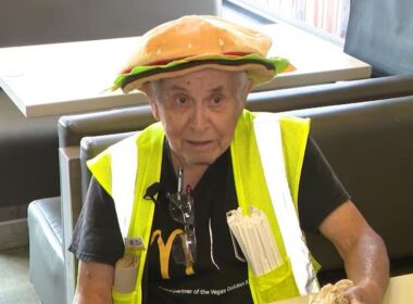 Heartbreak as Vietnam veteran, 82, with incredible work ethic says he can’t afford to retire from janitor job at Las Vegas McDonald’s
