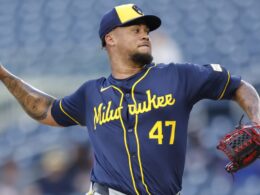 Montas brings stability to rotation in Brewers debutMontas brings stability to rotation in Brewers debut