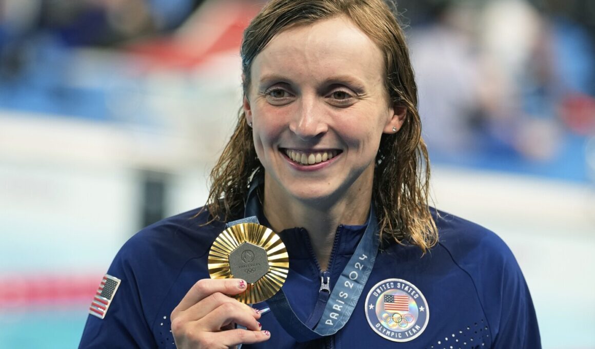 Olympics live updates: Katie Ledecky wins 800-meter freestyle swimming gold