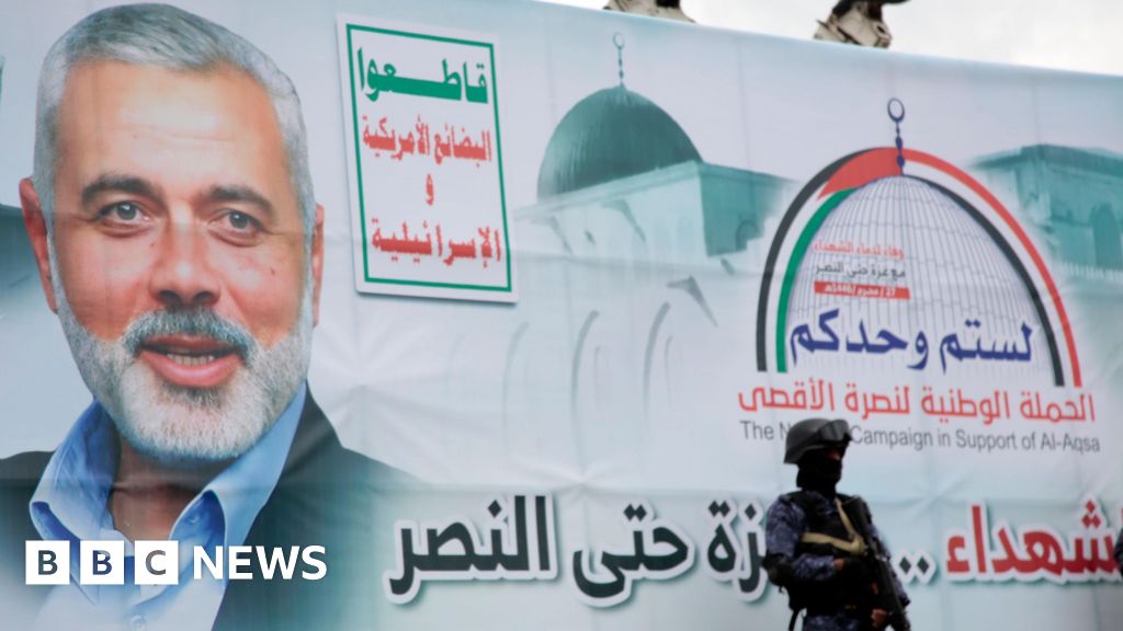 Iran says Hamas leader killed from close range