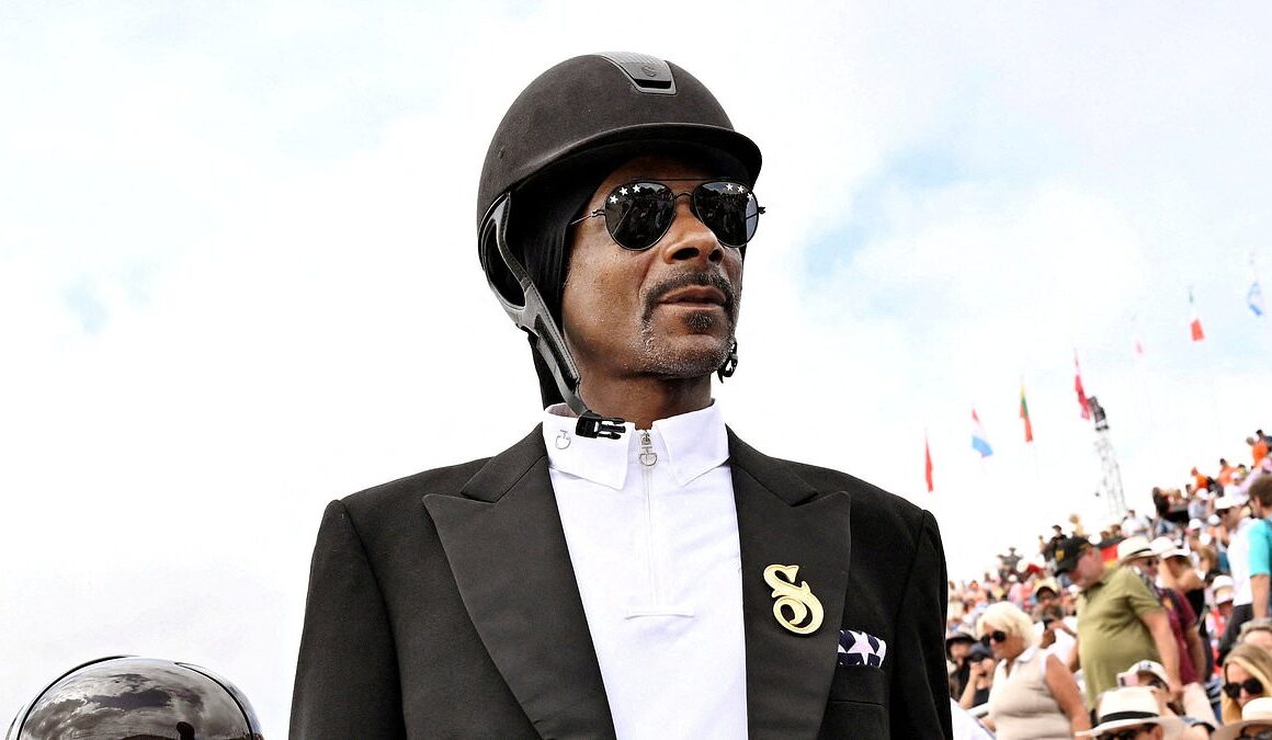 How Snoop Dogg’s love affair with dressage started: Hilarious footage shows rapper watching equestrian event for the first time before turning up to watch in full kit in Paris