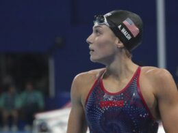 US swimmer Alex Walsh loses a bronze because of a DQ, less than an hour before her sister won a gold