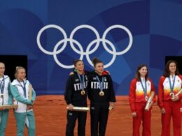 Tennis pair win first Olympic medal for Russians in Paris