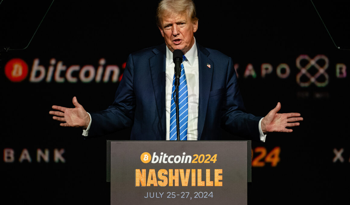 Bitcoin Price Tanks Hours After Trump Floats Using it as US Reserve Asset