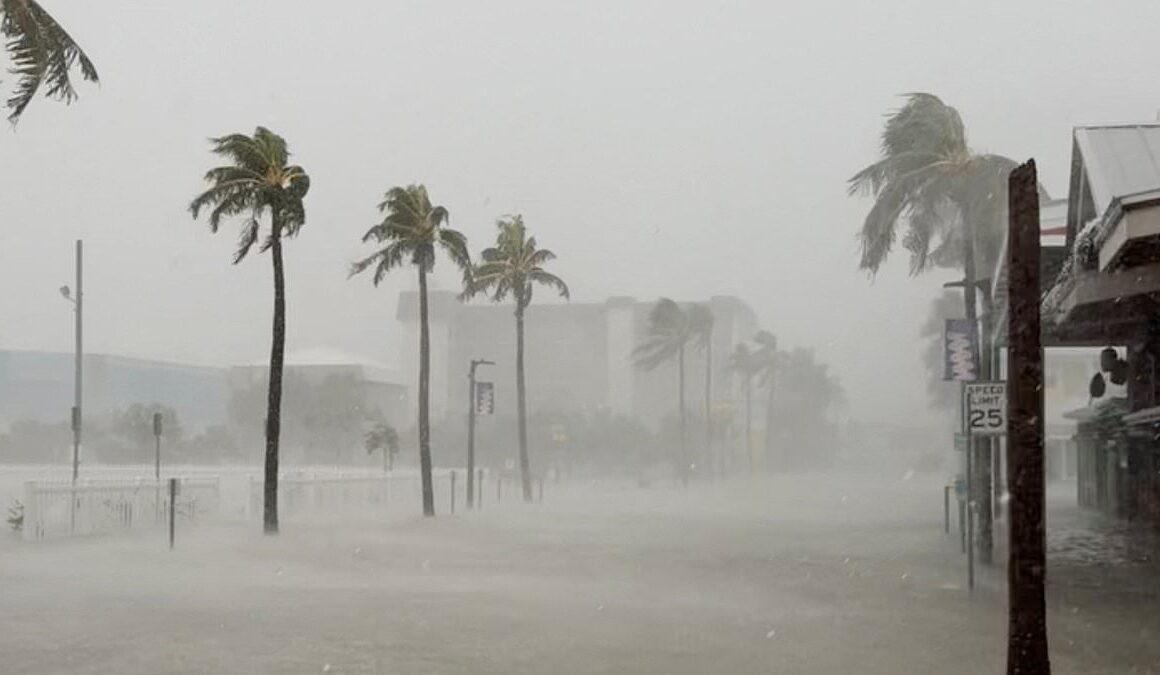 Hurricane Debby is set to rip through TEN US states after making landfall in Florida, terrifying new forecast shows