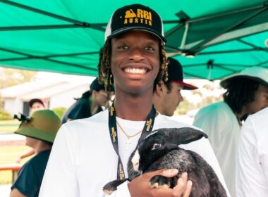 MLB Together celebrates mental wellness at RBI World SeriesMLB Together celebrates mental wellness at RBI World Series